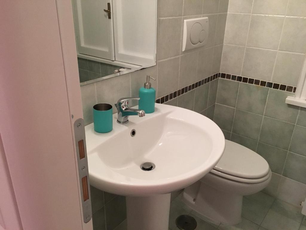 Camera Standard - bagno privato interno con lavandino